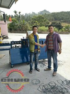 Bàn giao máy bẻ đai sắt tại Nghệ An