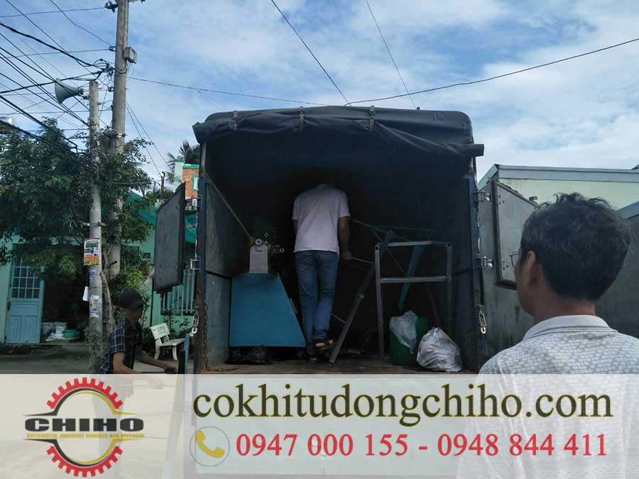 Vận chuyển náy bẻ đai sắt về tới Cần Thơ